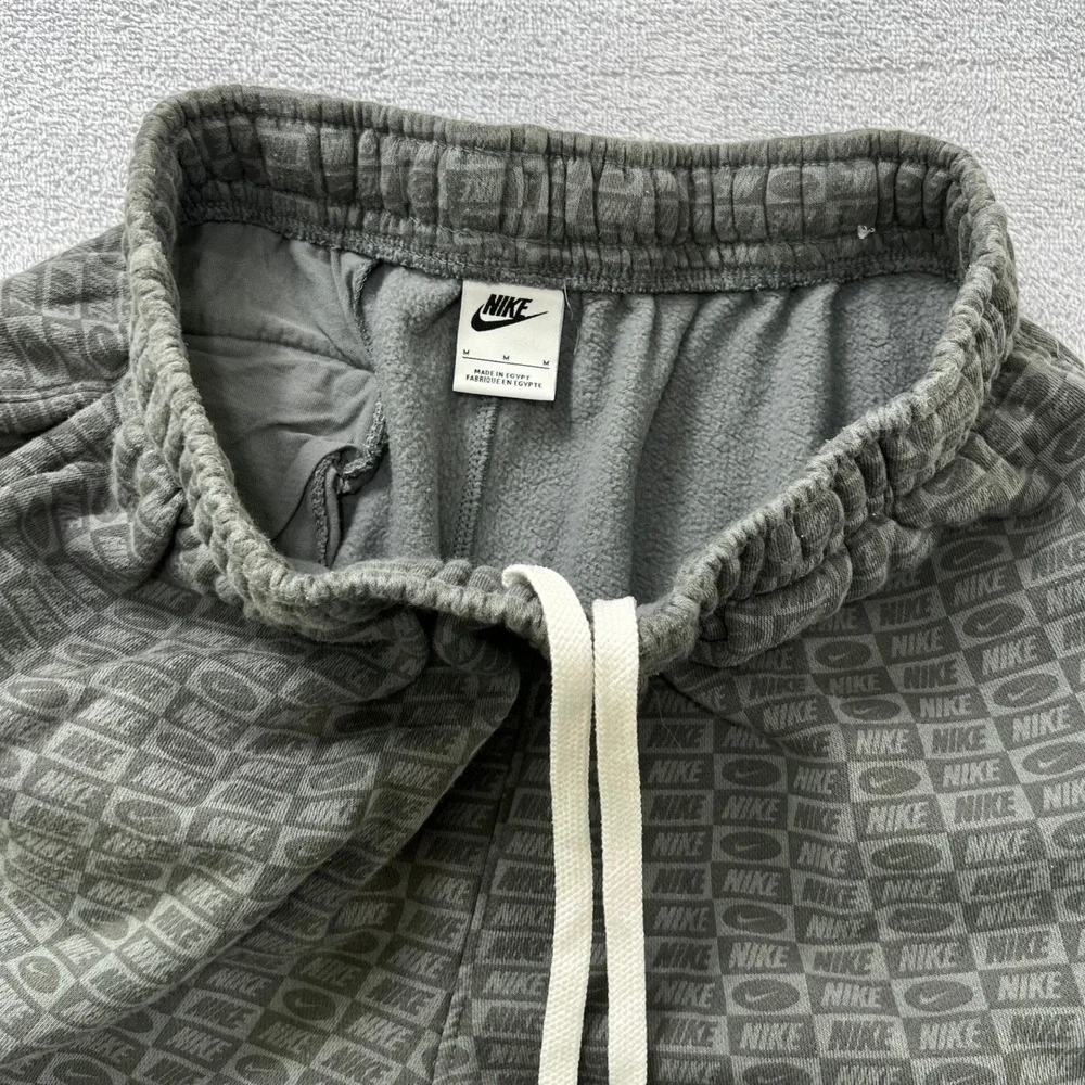 Nike Sportswear Club Fleece Monogram Joggers Mens M Grey Allover Print HJ6884